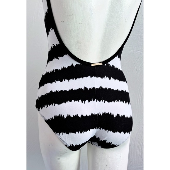 Moving Sale! EUC Michael Kors Zebra Striped Swimwear Size 4 (tag wrong) - Picture 5 of 12